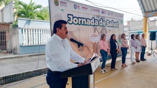 Preside Balo Gómez Jornada de salud en Plan de Ayala