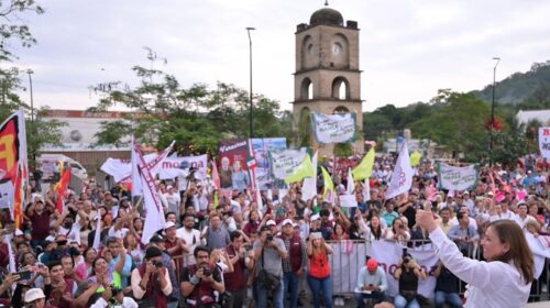 LA HUASTECA DA GRAN RECIBIMIENTO A  NAHLE